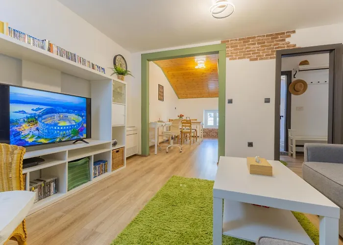 Elizabeth Пореч